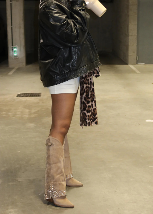 Sofia Studded Edge Boots cream
